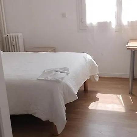 Caen Avec Parking Gratuit Apartamento *