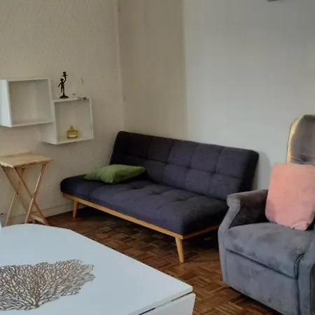 Caen Avec Parking Gratuit 아파트